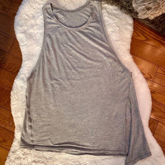 lululemon Tie & Go Tank - Picture 3 of 5